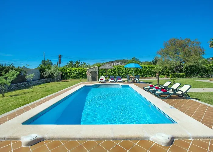 Villa Monserrat By *